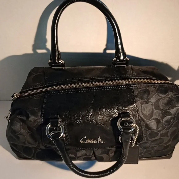 Black Coach Bag - Picture 2 of 10